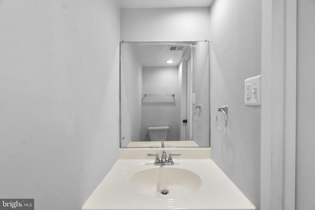 Building Photo - 9419 Horizon Run Rd