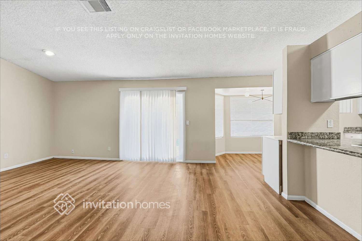 Building Photo - 3538 E Anderson Dr