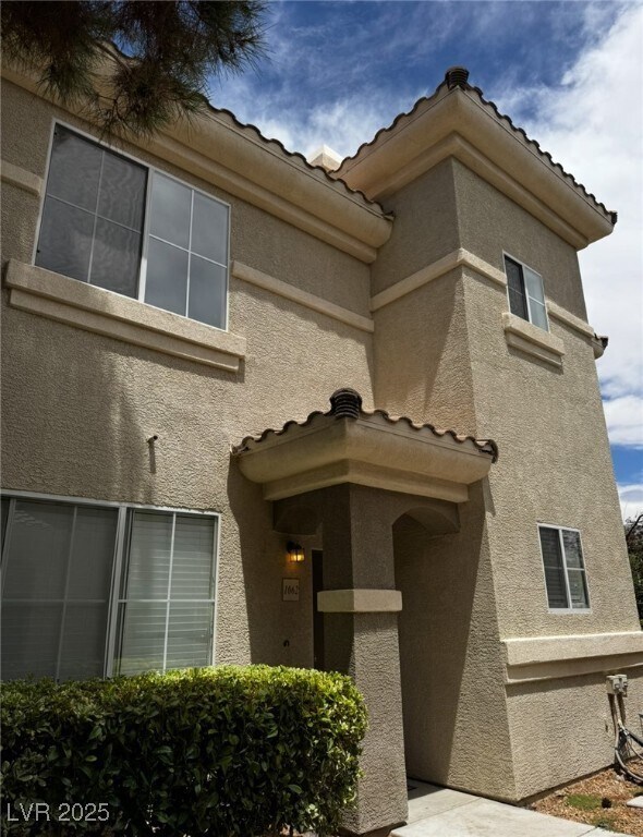 Building Photo - 9050 W Warm Springs Rd