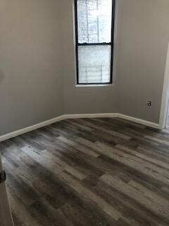 Building Photo - 306 60th St