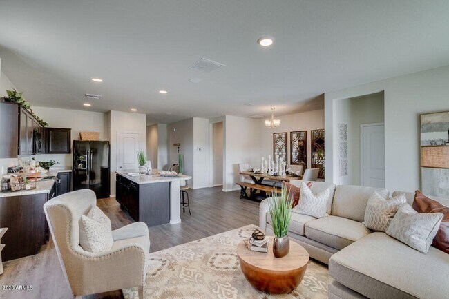 Building Photo - 31044 W Weldon Ave