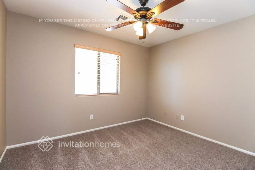 Building Photo - 423 W Corriente Ct