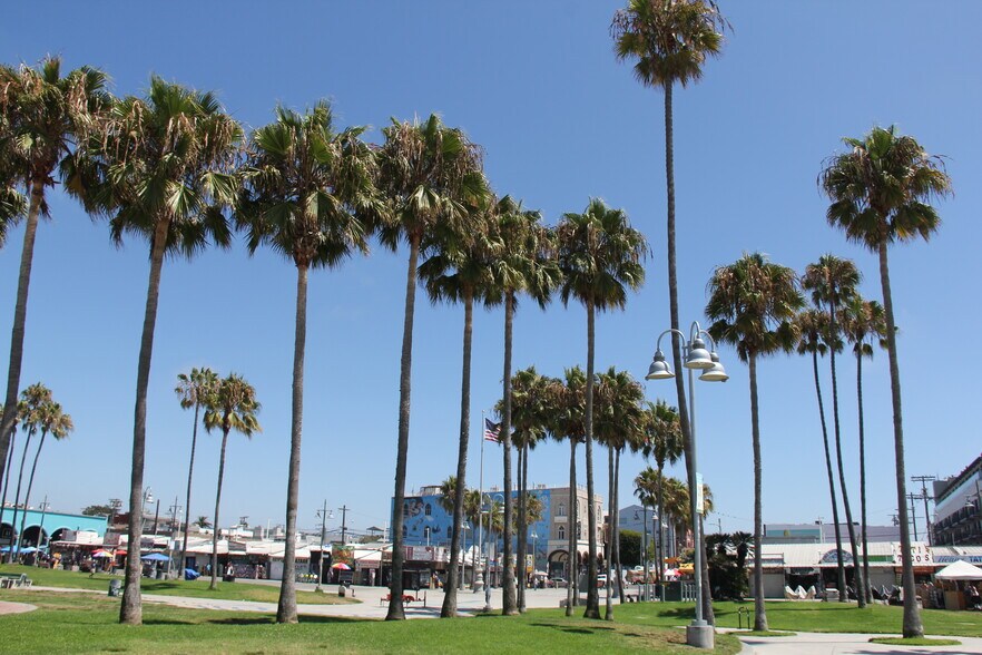 Venice Beach - 2010 Pacific Ave