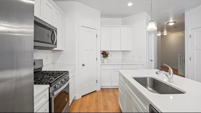 Building Photo - 3988 W 1650 N