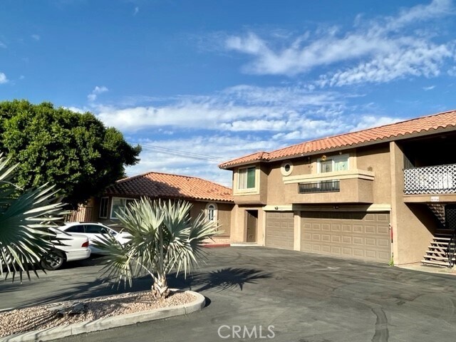 Building Photo - 79400 Ave 42