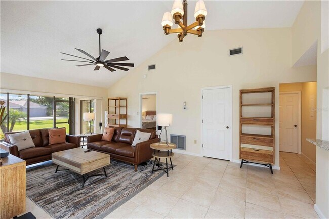 Building Photo - 5370 Myrtle Wood