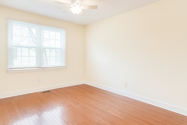 Building Photo - 61 Cooper St