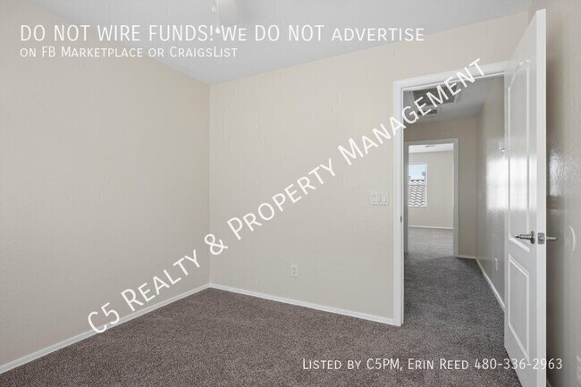 Building Photo - 3075 W Five Mile Peak Dr