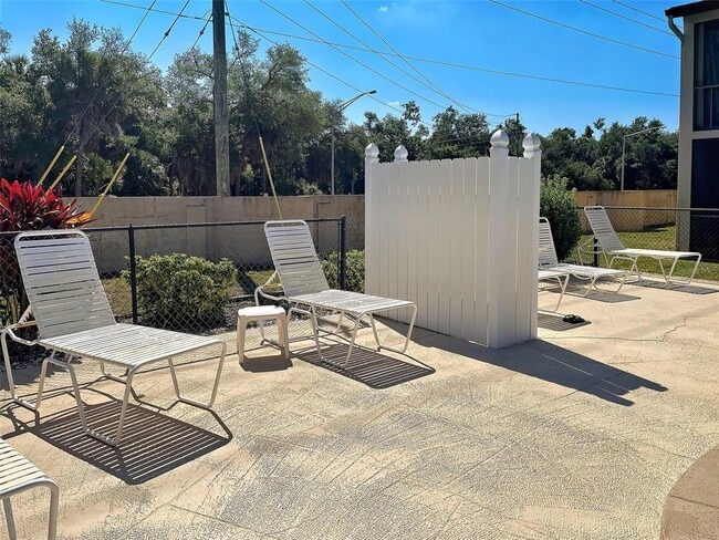 Building Photo - 7237 Cloister Dr