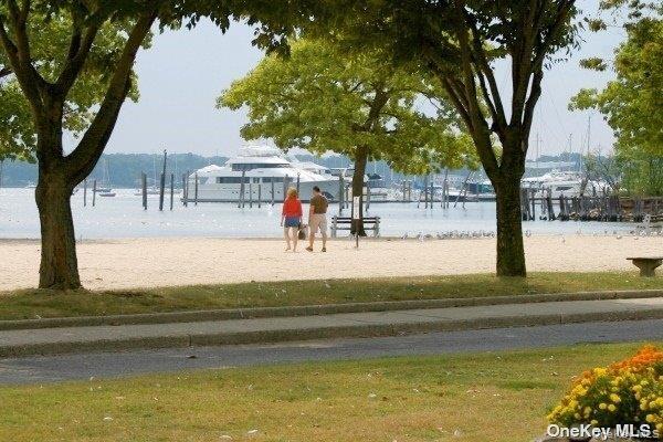 Building Photo - 59 Hickory Rd