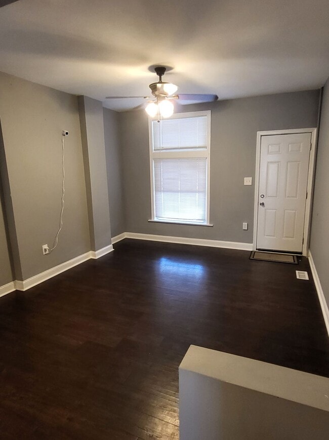 Building Photo - 1607 Cliftview Ave