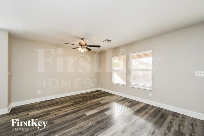 Building Photo - 809 Chapleton Ct