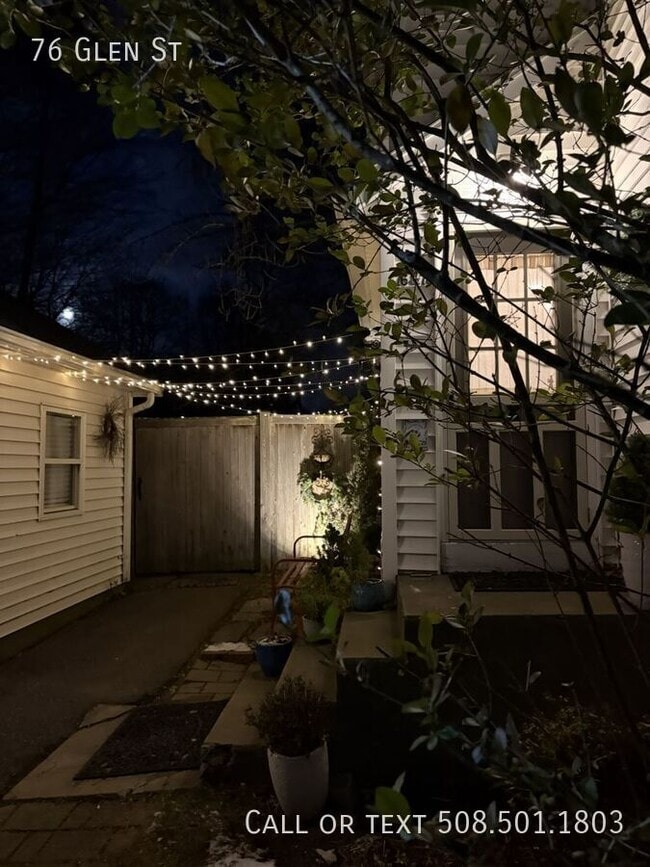 Building Photo - 76 Glen St