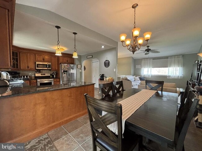 Building Photo - 30 Estate Rd