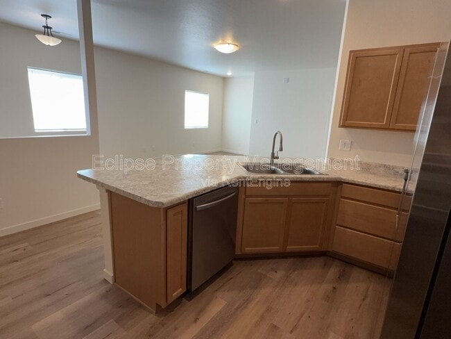 Building Photo - 2638-B 1/2 B 1/2 Rd