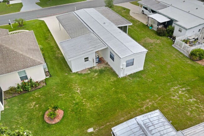Building Photo - Affordable 2BR/1BA in Orange Blossom section of The Villages