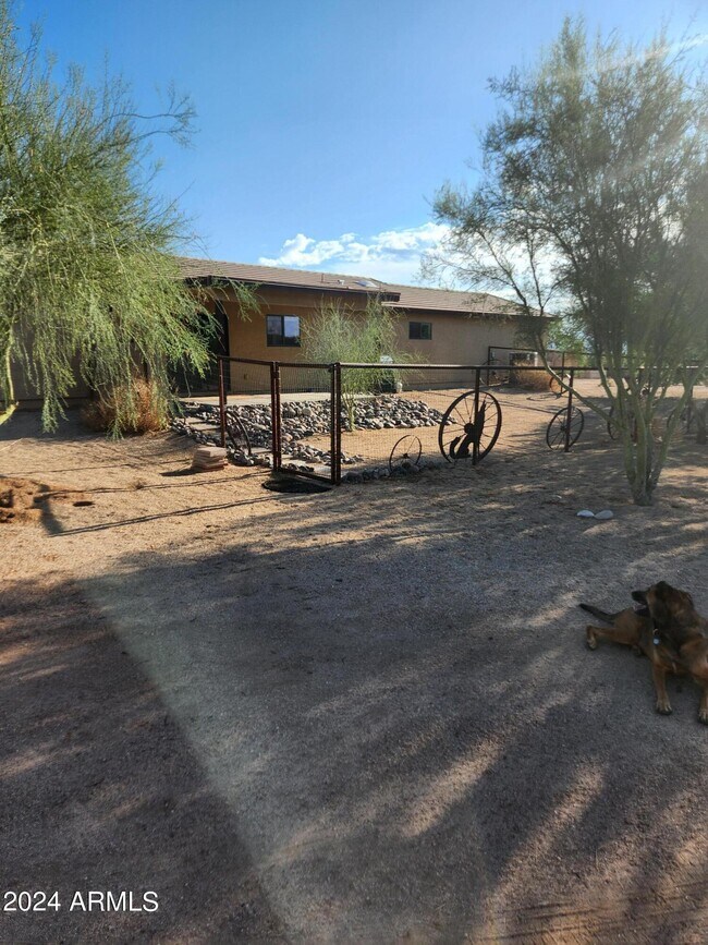 Building Photo - 15325 E Windstone Trail