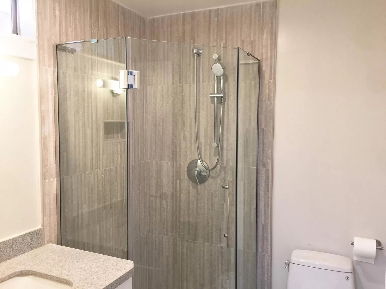 Building Photo - 841 Seale Ave