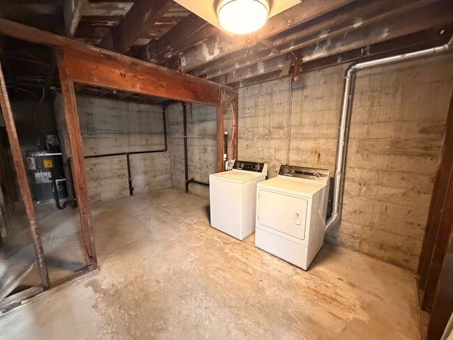 Building Photo - 3bd/3ba Seattle Home