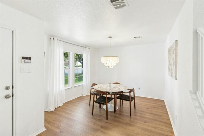 Building Photo - 11208 Midbury Ct