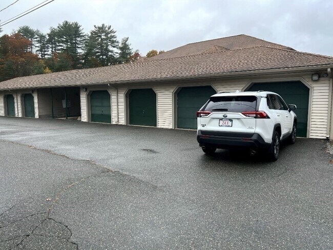 Building Photo - 108 Norton Ave