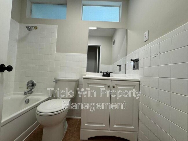 Building Photo - 10655 Hallwood Dr