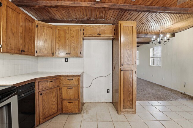 Building Photo - 1328 Hazelwood Dr