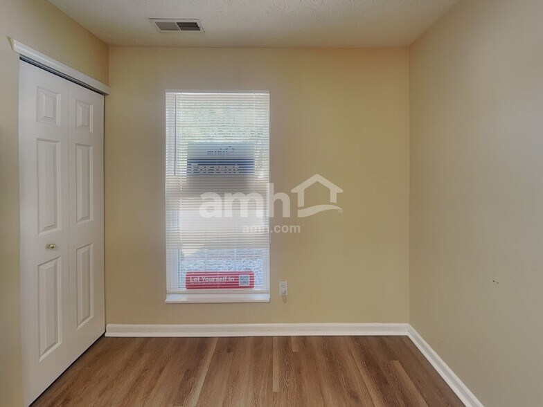 Building Photo - 8059 Sydney Ln