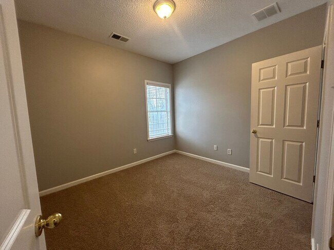 Building Photo - 9204 Acadia Pl