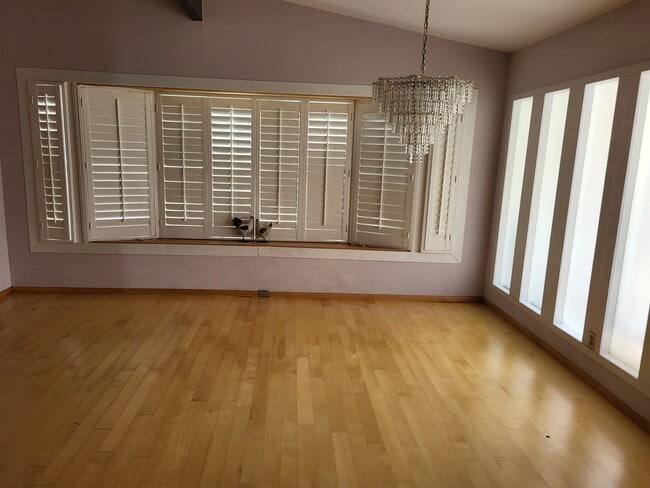 Building Photo - 2206 W Paseo del Mar