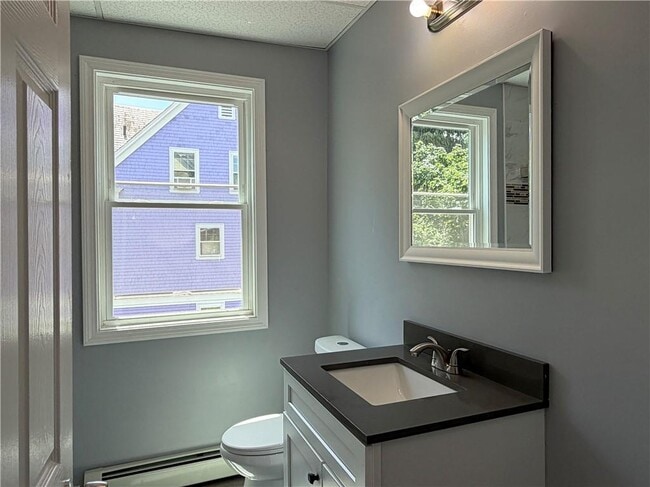 Building Photo - 98 Whitmarsh St