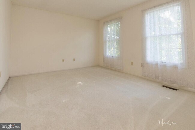 Building Photo - 14114 Silent Wood Way