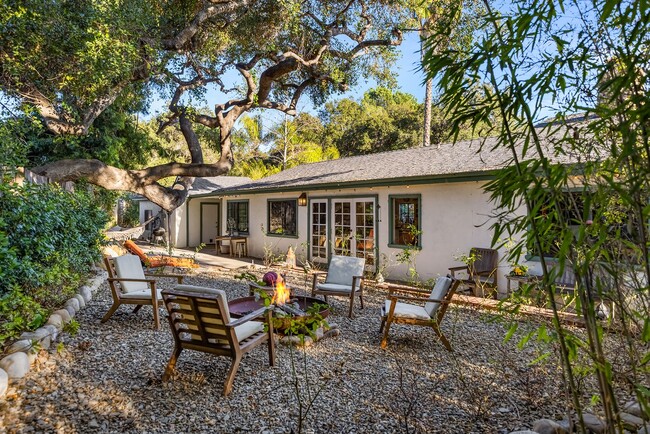 Building Photo - Fully Furnished Artistic Ojai Home