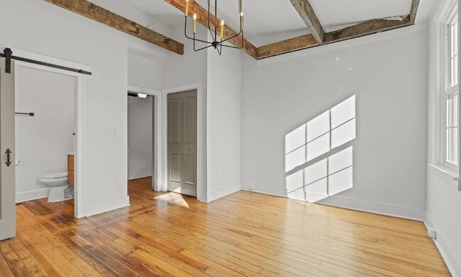 Building Photo - Coming Soon - Modern & Spacious 4 Bedroom,...