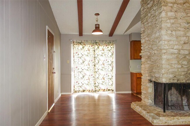 Building Photo - 1416 Cardinal Hill Dr