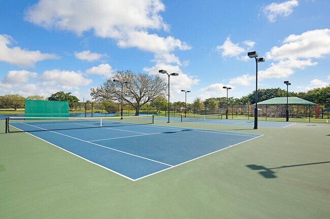 Building Photo - 20376 Hacienda Ct