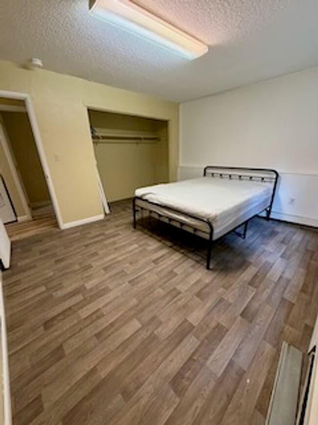 Building Photo - 544 Sandpiper Dr