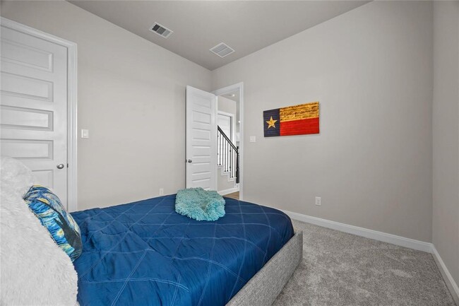 Building Photo - 614 Sandy Bay Ln