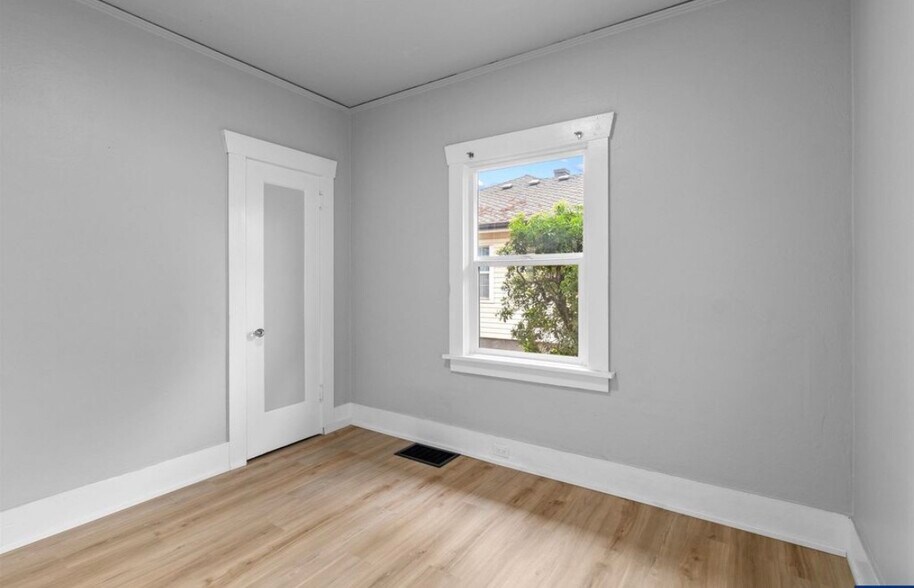 Building Photo - 7225 N Lombard St