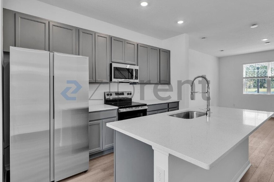 Building Photo - 17514 Northlake Grv Dr