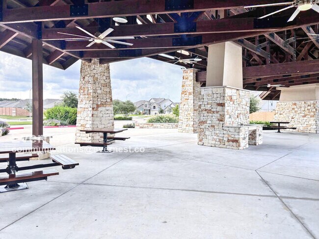 Building Photo - 32506 Timber Point Dr