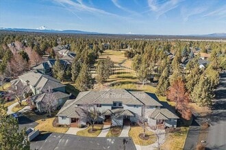 Building Photo - 1140 Golden Pheasant Dr