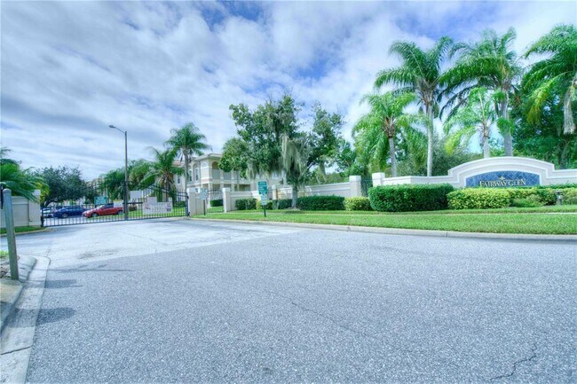 Building Photo - 13313 Fairway Glen Dr