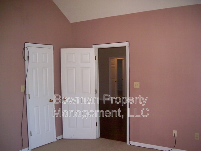 Building Photo - 125 Cardinal Creek Ln