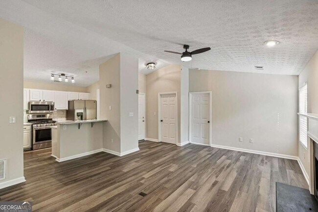 Building Photo - 1371 Keys Crossing Dr NE