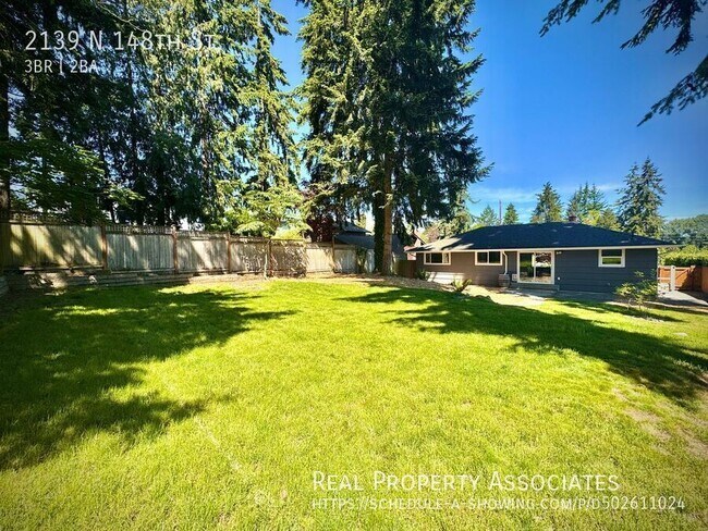 Building Photo - 2139 N 148th St