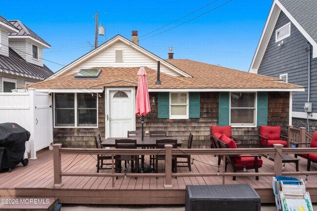 Building Photo - 276 1st Ave