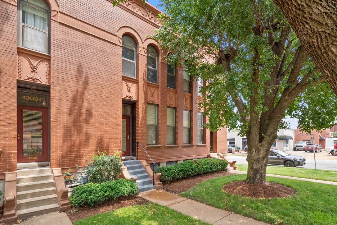 Building Photo - 4303 Laclede Ave