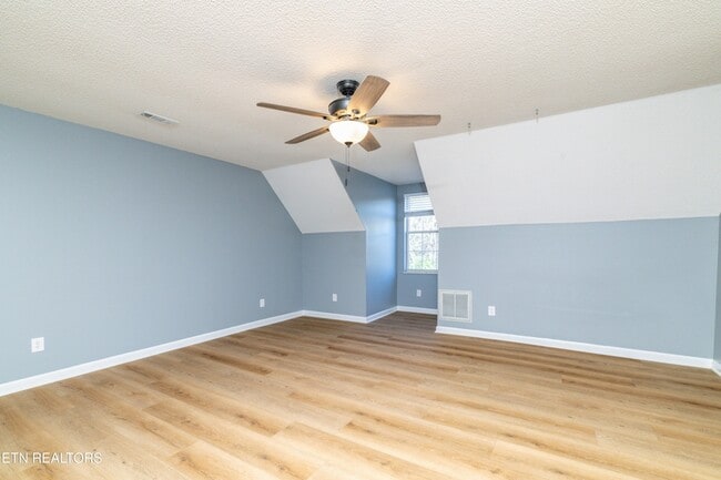 Building Photo - 1035 Nod St