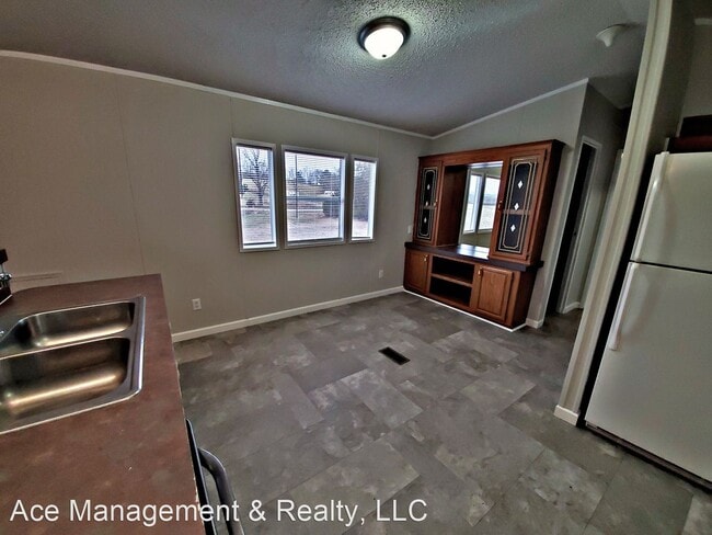 Building Photo - 3 br, 2 bath House - 372 County Rd 201